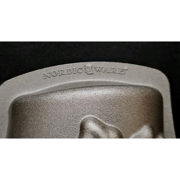 New Snowman Nordic Ware Cake Pan 5 Cups 1.5 Liter Aluminum 12 X 6 Made In USA - Picture 5 of 7